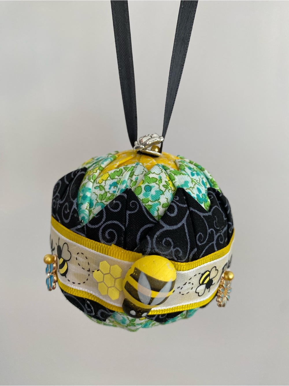 Bee Happy Ornament Handcrafted Quiltlook 4”ball 10”mid diameter Charms